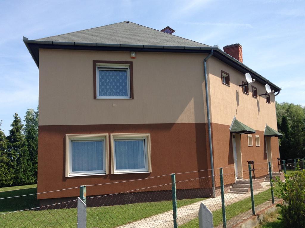 Villa Klapka Zamárdi Δωμάτιο φωτογραφία